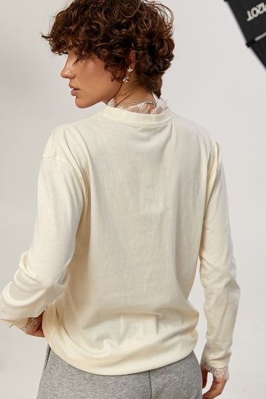 Вільний лонгслів з мереживом - кремовий цвет, ONE SIZE (є розміри) | Зображення 1