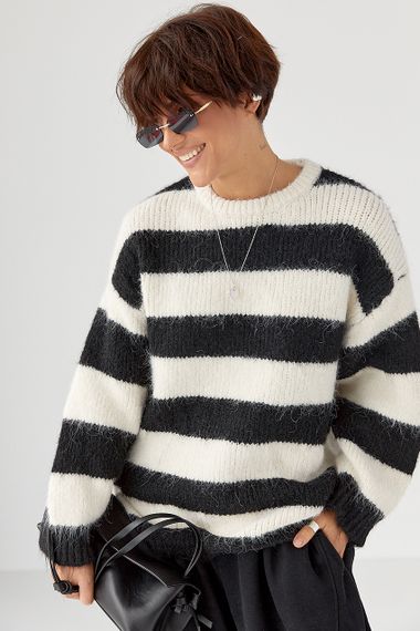 Теплий светр оверсайз у смужку - молочний цвет, ONE SIZE (є розміри)