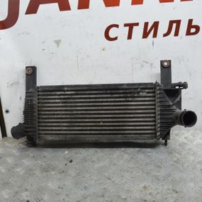 Радіатор інтеркулера 2.5 DCI Nissan Navara Pathfinder 2005-2020 Радіатор інтеркулера Ніссан 14461EB360