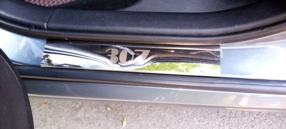 Накладки на пороги Carmos V1 (4 шт, сталь) для Peugeot 307 | Зображення 3