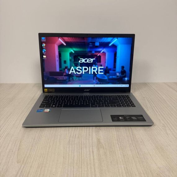 Ультрабук Acer Aspire 3 A315-59 / 15.6" (1920x1080) IPS / Intel Core i5-1235U (10 (12) ядер по 1.3 - 4.4 GHz) / 8 GB DDR4 / 256 GB SSD / Intel Iris Xe / WebCam б/у | Зображення 1