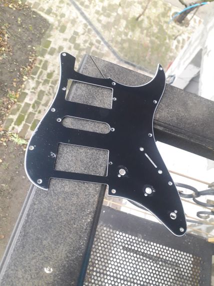 Пікгард для електрогітари HSH Ibanez Fender Stratocaster ST China чорний | Зображення 2