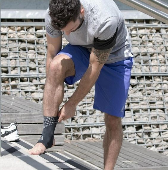 Фиксатор лодыжки Reebok Ankle Support черный Уни XL RRSU-13126 | Зображення 4