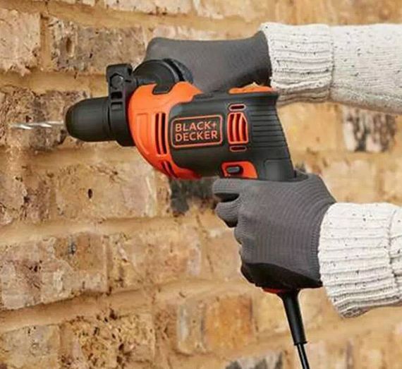 Дриль мережевий ударний Black&Decker BEH710K | Зображення 1