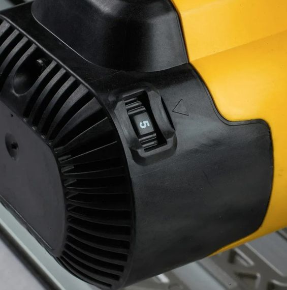 Пила дискова мережева DeWalt DWS520KT | Зображення 2