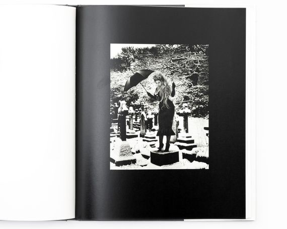 Книги знаменитых фотографов Боб Карлос Кларк Bob Carlos Clarke " The Dark Summer " Б/У книги по фотографии | Зображення 8