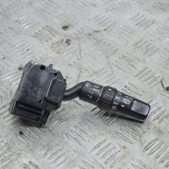 Перемикач підрульовий правий Mazda 3 BK 2003-2009 Перемикач двірників Мазда 3 17D682