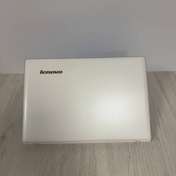 Ноутбук Lenovo IdeaPad 500-15ISK / 15.6" (1920x1080) TN / Intel Core i5-6200U (2 (4) ядра по 2.3 - 2.8 GHz) / 8 GB DDR3 / 256 GB SSD / AMD Radeon R7 M360, 2 GB GDDR3, 64-bit / WebCam б/у | Зображення 5