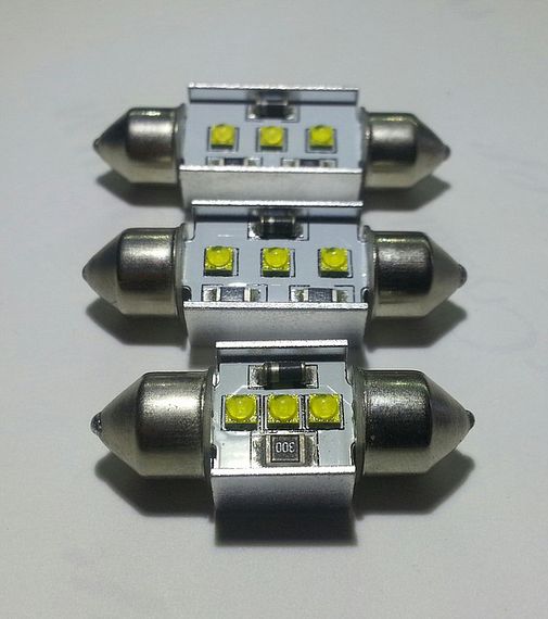 Світлодіодна CANBUS Автолампа з обманкою FT10-41mm-9W (300Lm) CREE LED | Зображення 1
