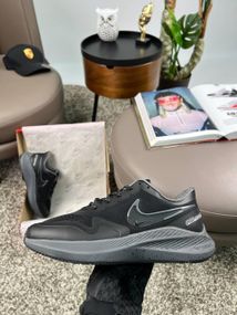 Мужские кроссовки Air Zoom Winflo 8 Shield Black Dark Grey Space весна / літо / осінь A3643 43 27.5 см