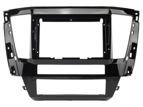 Перехідна рамка Mitsubishi Pajero Sport Carav 22-735