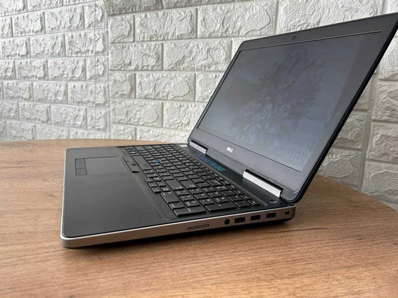 Ноутбук Dell Precision 7510 15.6" IPS i5 6300HQ 8Gb SSD 256Gb FirePro W5170M Б/В | Зображення 3
