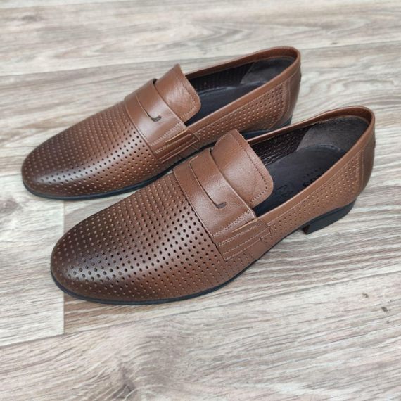 Коричневые лоферы с перфорацией 44 размер