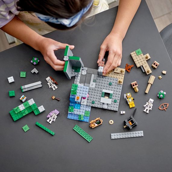 Конструктор LEGO Minecraft Підземелля скелетів 364 деталі (21189) | Зображення 3