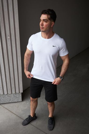 Комплект чоловічий Nike: футболка біла + шорти чорні (9057480506)