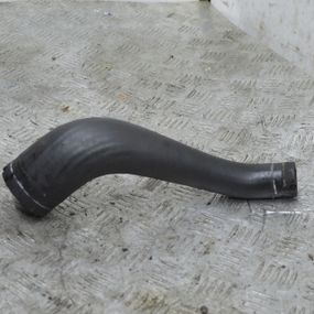 Патрубок інтеркулера 1.3 Fiat Doblo 2004-2025 Шланг системи охолодження Фіат Добло 51800278