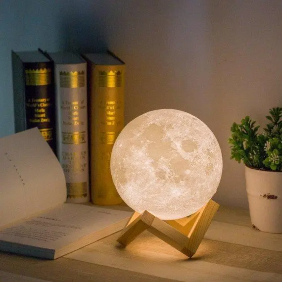 Настільний нічник на пульті керуванні 3D Місяць Moon Light Lamp 15 см, дитячий світильник
