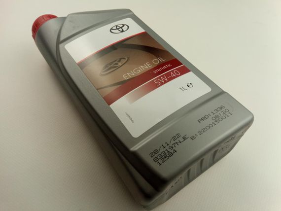 Олива моторна 5W-40 синтетична Тойота Engine Oil 1 л (08880-80836) (0888080836)