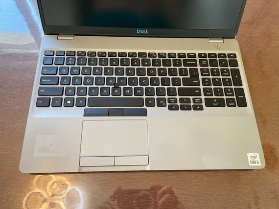 Ультрабук Dell Latitude 5510 / 15.6" (1920x1080) IPS / Intel Core i5-10210U (4 (8) ядра по 1.6 - 4.2 GHz) / 16 GB DDR4 / 256 GB SSD / Intel UHD Graphics / WebCam б/в | Зображення 3