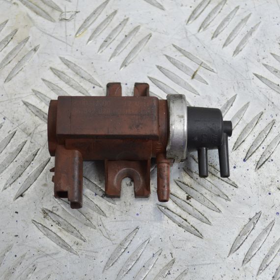 Клапан управління турбіною 2.0 HDI Citroen C4 електромагнітний клапан Сітроен с4 9654282880 | Зображення 1