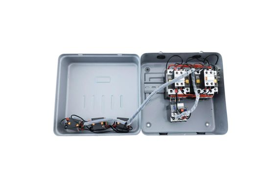 Контактор КММор253253 оболочка металл реверс 32А РТ-23-32А 110В/АС3 IP54 Ny95504452 | Зображення 1