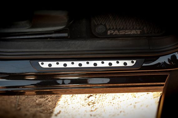Накладки на пороги (Dotline, 4 шт., нержавейка) для Volkswagen Passat B6 2006-2012 гг | Зображення 1
