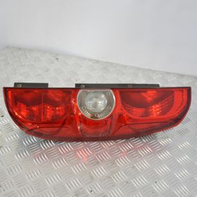 Ліхтар задньої правої разпашної двері Fiat Doblo II 2010-2015 Фара стоп задня права Фіат Добло 2 00518106730