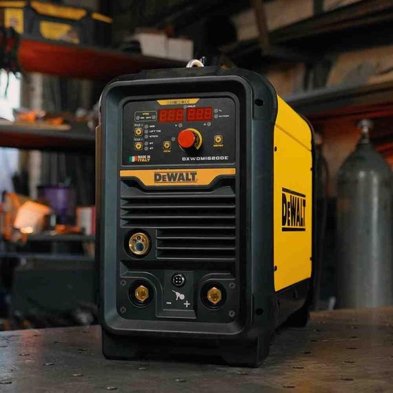 Сварочный аппарат инверторный 15-200А DeWALT DXWDMIG200E | Зображення 1