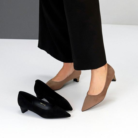 Елегантні замшеві туфлі човники низький каблук колір темний моко | Зображення 9