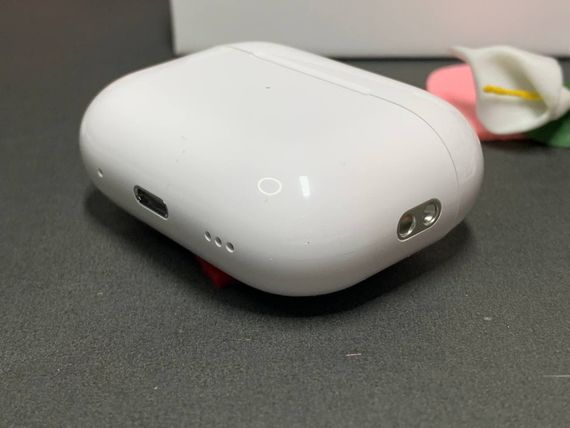 Навушники AirPods Pro 2 з Full якістю на 2024 рік (з шумозаглушенням) білі | Зображення 4