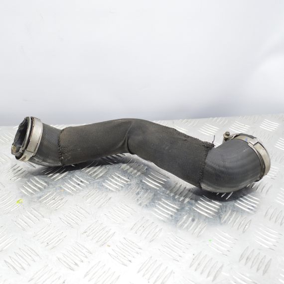 Патрубок інтеркулера лівий 2.0 TFSI Audi A4 B7 A6 C6 2004-2008 Шланг провід турбіни Ауді а4 б7 а6 ц6 8E0145737Q