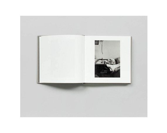 Альбомы известных фотографов книга работ Сола Лейтера Saul Leiter "In My Room" подарочные книги для фотографов | Зображення 1
