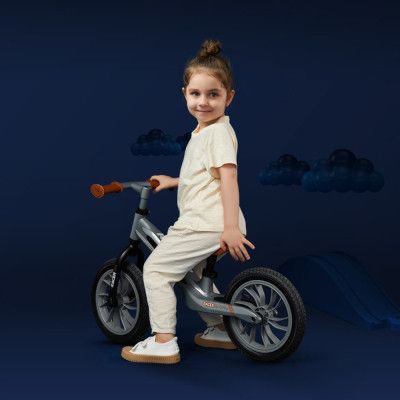 Беговел QPlay Racer с надувными колесами Red White (B-300RedWhite) | Зображення 1