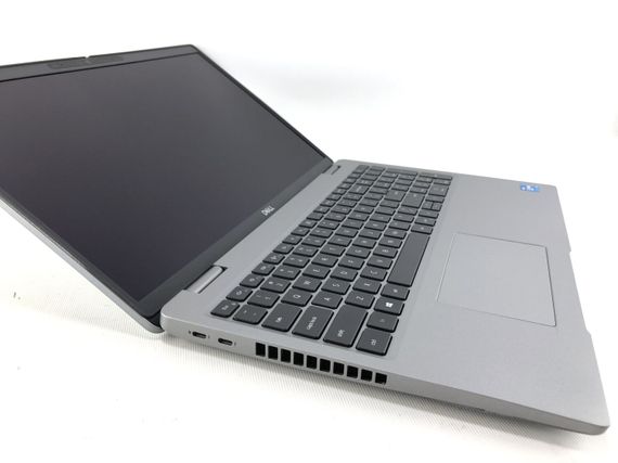 Мобильная рабочая станция Dell Precision 5520 / 15.6" (1920x1080) IPS / Intel Core i7-7820HQ (4 (8) ядра по 2.9 - 3.9 GHz) / 16 GB DDR4 / 240 GB SSD / nVidia Quadro M1200, 4 GB GDDR5, 128-bit / WebCam / HDMI б/у | Зображення 2