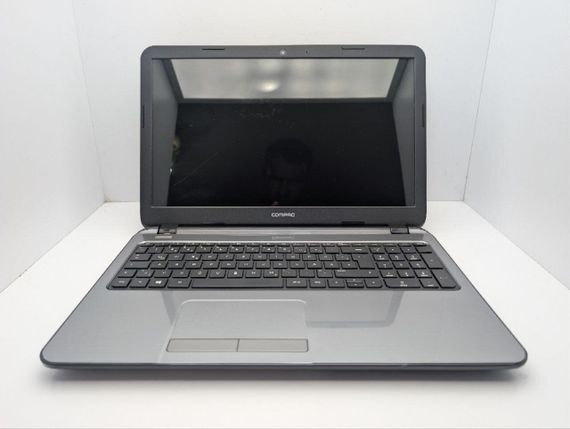 Ноутбук HP Compaq 15 / 15.6" (1366x768) TN / Intel Celeron N2840 (2 ядра по 2.16 - 2.58 GHz) / 8 GB DDR3 / 320 GB HDD / Intel HD Graphics / WebCam / DVD-ROM б/у | Зображення 2