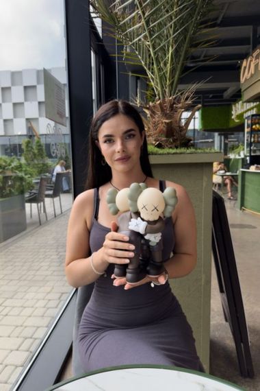 Статуетка Kaws Together колекційна фігурка для інтер'єру 30 см коричневий kw017 | Зображення 1