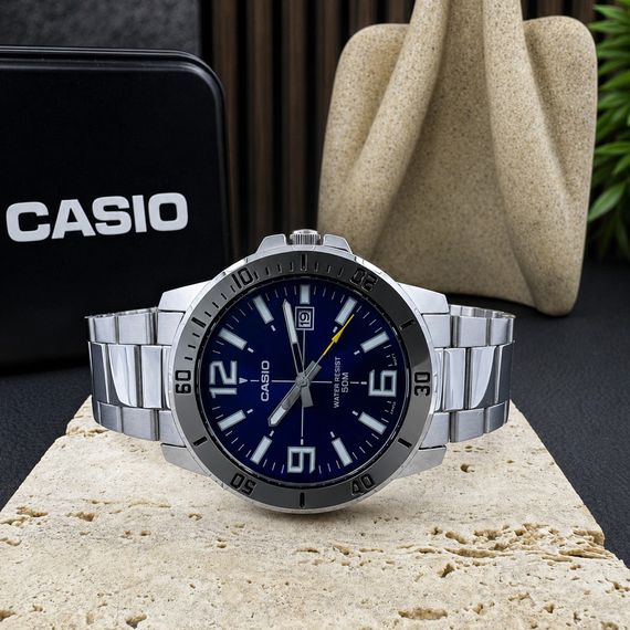 Чоловічий годинник Casio MTP-VD01D-2B | Зображення 1
