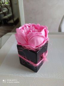 Букет  мыльных цветов в керамическом горшочке "Пион"