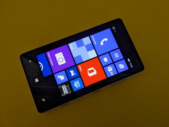 Мобильний телефон Nokia lumia 820 бу