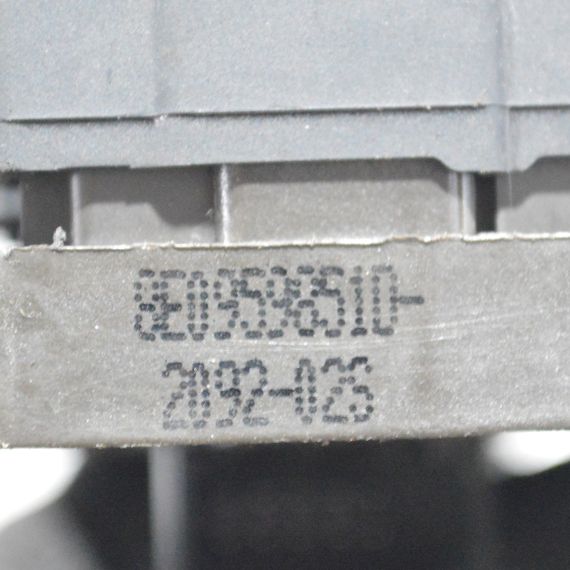 Блок управління склопідйомниками Audi A4 B7 2004-2008 Кнопки скла передньої лівої двері Ауді а4 б7 8E0959851D | Зображення 2