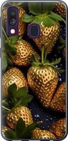 Чехол на Samsung Galaxy A40 2019 A405F Золотая клубника из пластика FCh_083794