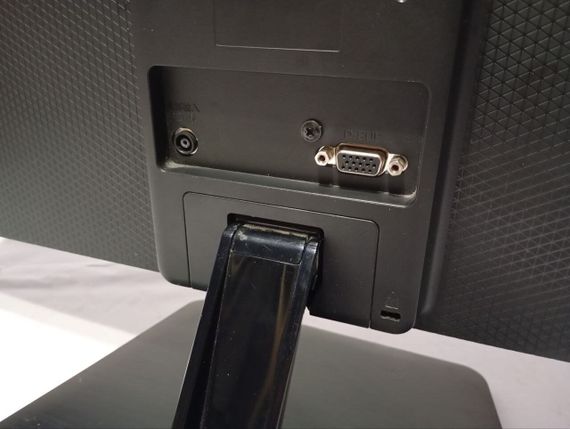Комплект ПК Б-клас: HP Compaq Pro 6300 SFF / Intel Core i5-3470 (4 ядра по 3,2 - 3,6 ГГц) / 8 ГБ DDR3 / 500 ГБ HDD / Intel HD Graphics 2500 + Монітор LG Flatron E2242C-BN / 22" (1920x1080) TN / 1x VGA / VESA 75x75 б/в | Зображення 9