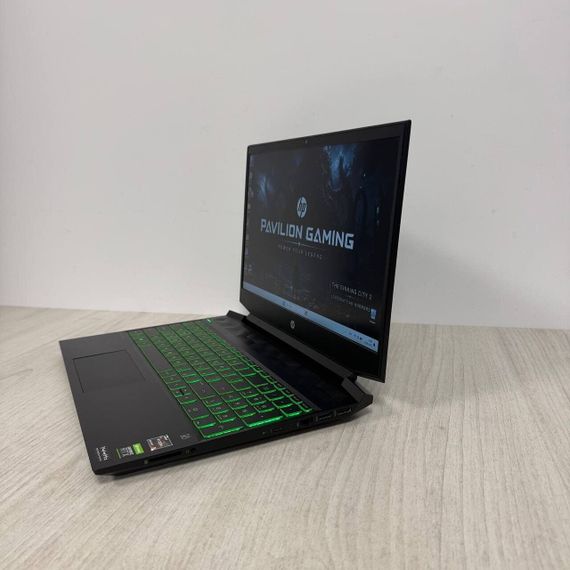 Игровой ноутбук HP Pavilion Gaming 15-ec2004ua / 15.6" (1920x1080) IPS / AMD Ryzen 5 5600H (6 (12) ядер по 3.3 - 4.2 GHz) / 16 GB DDR4 / 512 GB SSD / nVidia GeForce RTX 3050, 4 GB GDDR6, 128-bit / WebCam б/у | Зображення 3