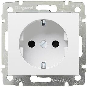 Valena Classic Legrand розетка силовая  Schuko 16А 250В со шторками авт. клеммы белая (774222)