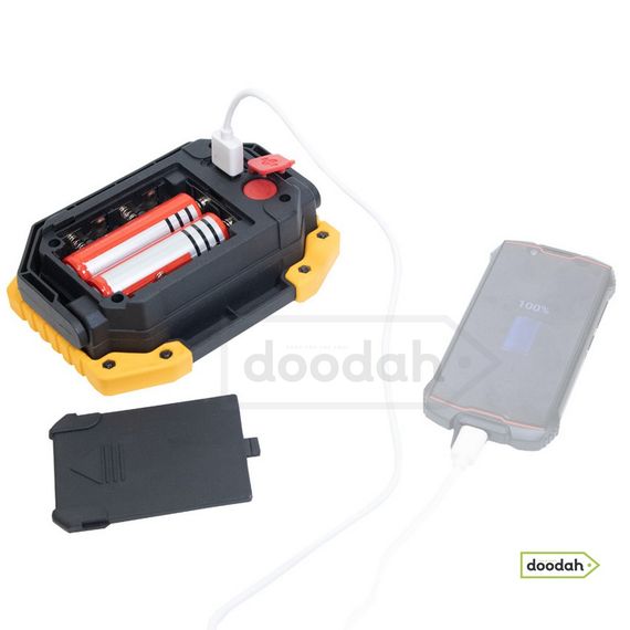 Світлодіодний LED прожектор (ліхтарь) Power Bank - CARPRIE 839 - IP65 / 8w / 2000mAh / 18650 / USB | Зображення 1