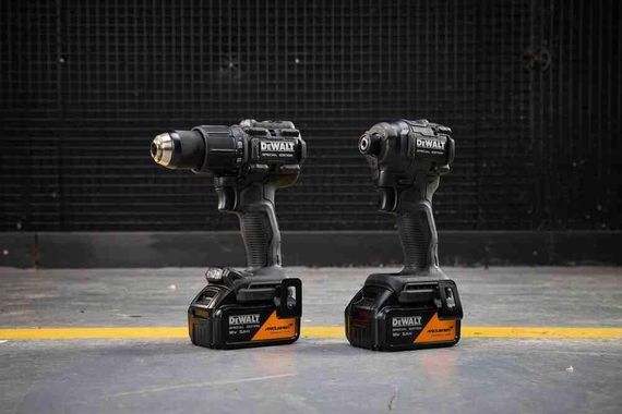 Набор из двух инструментов аккумуляторных бесщеточных McLaren F1 TEAM SPECIAL EDITION DeWALT DCK2222MP2T | Зображення 5