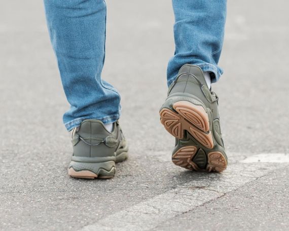 Кросівки Adidas Ozweego Khaki | Зображення 2