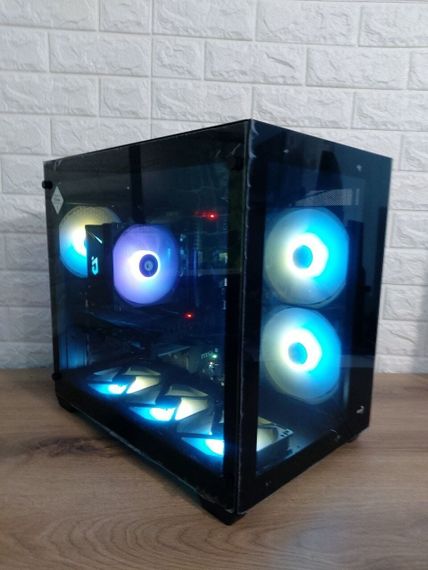 Ігровий ПК AeroCool Dryft Tower / Intel Core i5-8400 (6 ядер по 2.8 - 4.0 GHz) / 16 GB DDR4 / 500 GB SSD M.2 + 500 GB HDD / nVidia GeForce GTX 1660 Super, 6 GB GDDR6, 192-bit / 600W / Windows 11 Pro б/в | Зображення 1