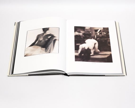 Книга - фотоальбом еротичної фотографії найкращих фотографів світу Graphis Nudes V.3 | Зображення 3