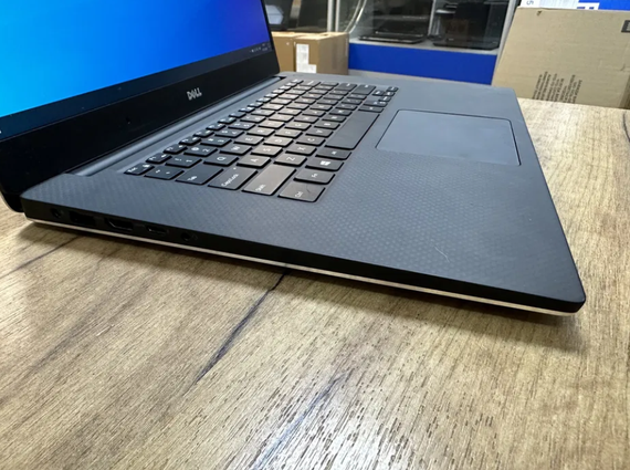 Ноутбук Dell Precision 5530 15.6" FHD IPS i7 8850H/16Gb/1Tb SSD/Quadro P2000 Б/В | Зображення 4